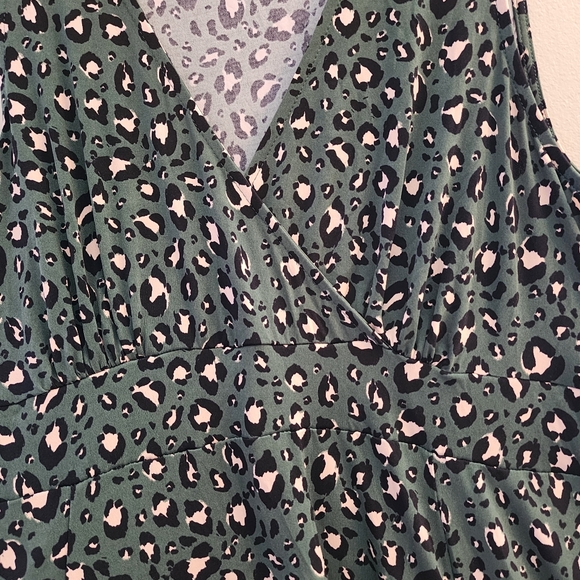 Torrid (Size 1) Leopard Print Green and Pink High Low Dress - Picture 3 of 6